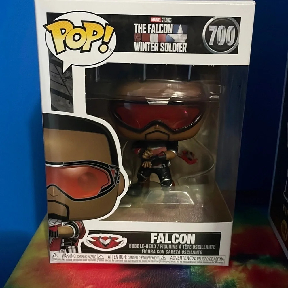 Falcon  funko pop